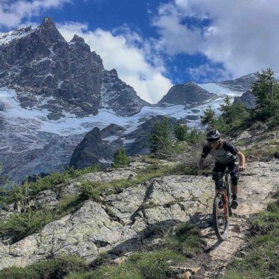 Bike La Grave, enduro downhill on the Telepherique de la Meije